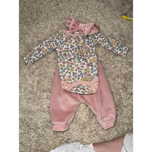 Baby girl outfit